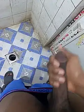 Snapshot of vi25vofgg chatting on January 2026 08:12:01 PM vi25vofgg online show from January 2026 08:12:01 PM