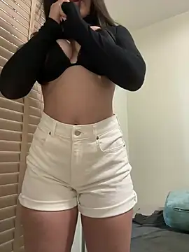 Snapshot of Sweet_Lana69 chatting on June 2026 01:33:01 PM Sweet Lana69 online show from June 2026 01:33:01 PM