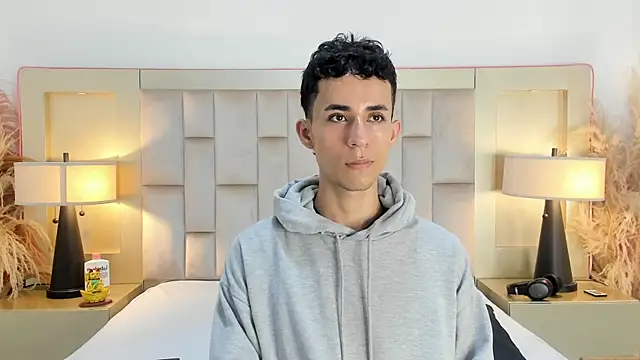 Zahir Ashar online show from April 2026 07:33:01 PM