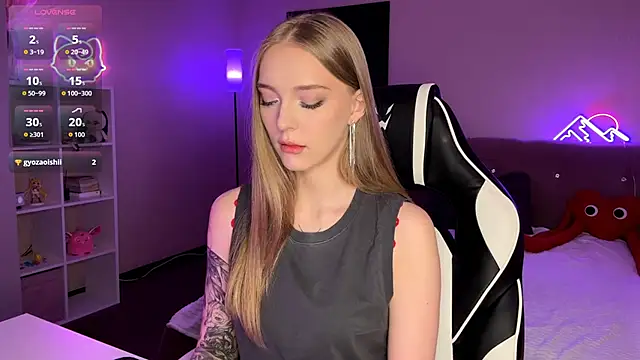 EvaPeace online show from April 2026 01:10:02 PM