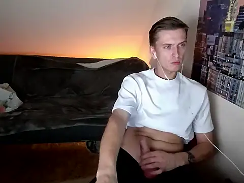 kinkyalecx online show from November 2025 12:10:01 AM