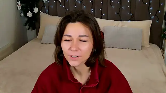 EdenSolis online show from December 2025 09:05:01 AM