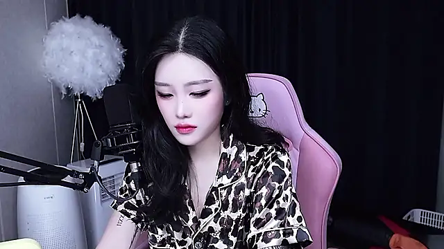 MISA 02 online show from October 2025 01:12:02 PM