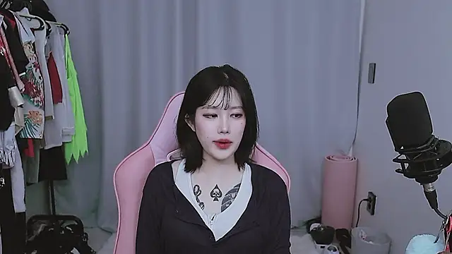 MISA 02 online show from April 2026 06:49:02 PM