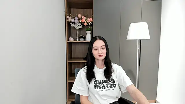 QuinnFent online show from October 2025 06:05:01 AM