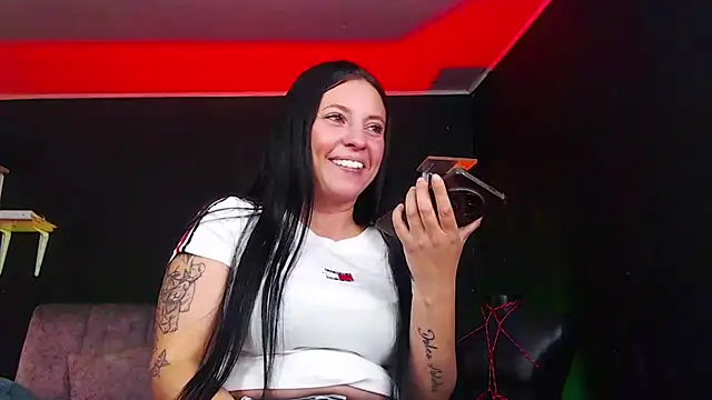 Liastark online show from December 2025 05:18:02 PM