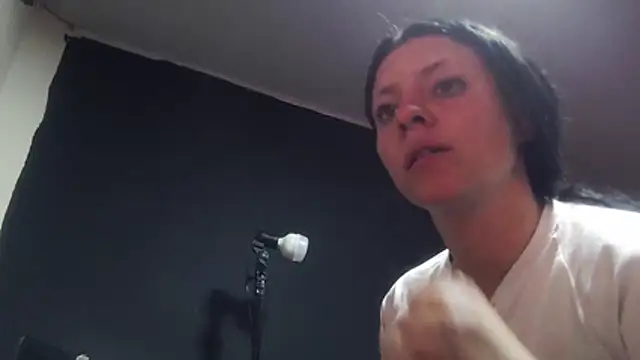 Liastark online show from March 2026 07:42:01 PM