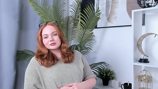 ErnaSegui online show from October 2025 02:16:02 PM