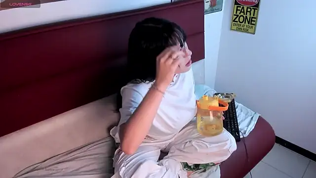 Snapshot of bubble__angel__ chatting on November 2025 11:32:01 AM bubble angel online show from November 2025 11:32:01 AM