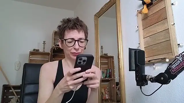 Antifistin online show from October 2025 02:27:02 PM