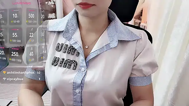 Xuka2594 online show from November 2025 06:18:01 PM