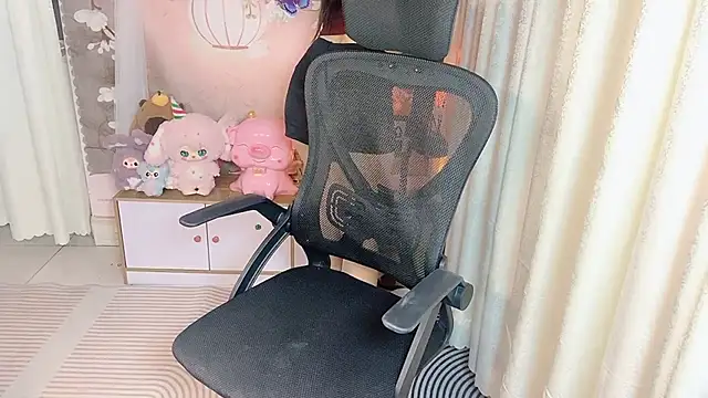 Xuka2594 online show from December 2025 01:09:02 PM