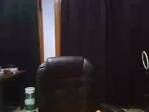 Snapshot of young-big-d chatting on March 2026 04:06:01 AM young-big-d online show from March 2026 04:06:01 AM