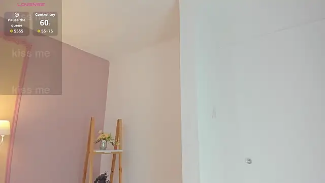  naylaa  online show from March 2026 11:05:01 PM