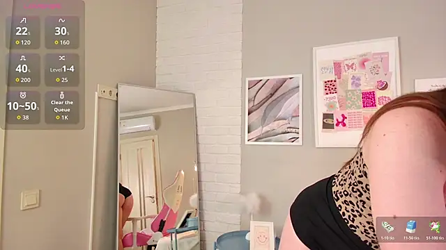 JulliRoss online show from November 2025 05:18:02 AM