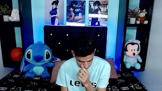 x Aaron x online show from October 2025 03:28:01 AM