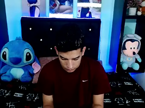 x Aaron x online show from October 2025 02:56:02 AM