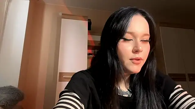 KristenGoodmon online show from October 2025 08:15:02 AM