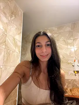 Snapshot of _Cleopatraaa_ chatting on October 2025 09:15:01 PM Cleopatraaa online show from October 2025 09:15:01 PM
