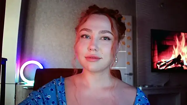 LolaMint  online show from November 2025 11:32:01 AM