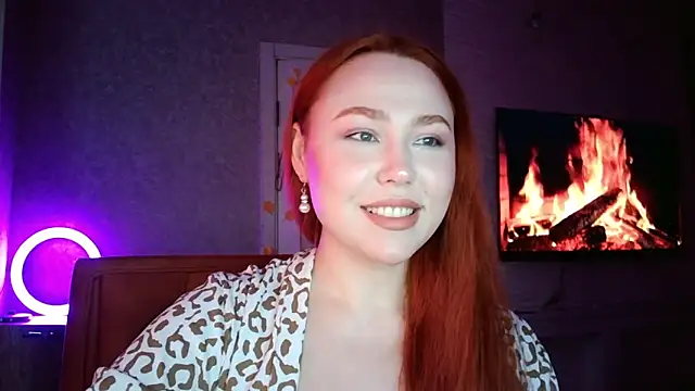 LolaMint  online show from November 2025 11:43:02 AM