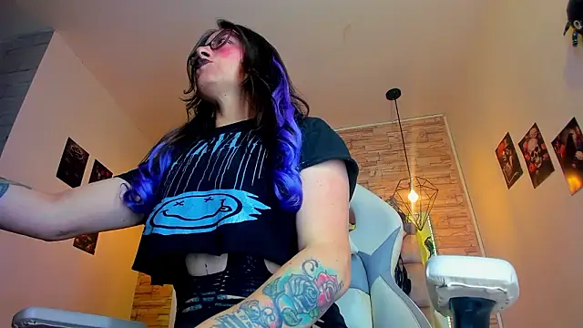 Evangelinejoness  online show from March 2026 12:00:02 PM