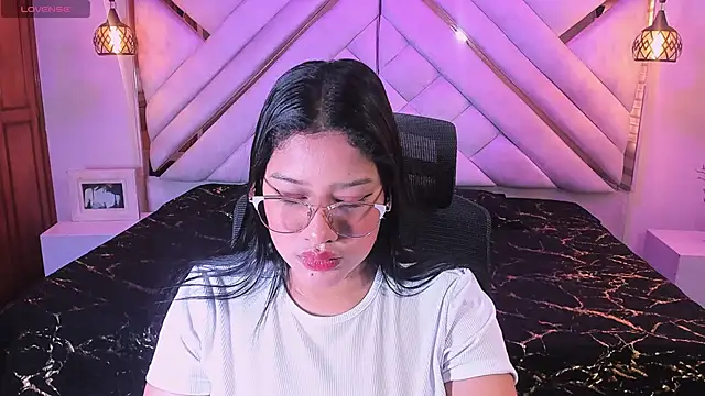 natachacole online show from October 2025 11:10:02 AM