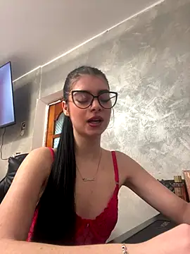 MissHerra2 online show from November 2025 12:17:01 PM