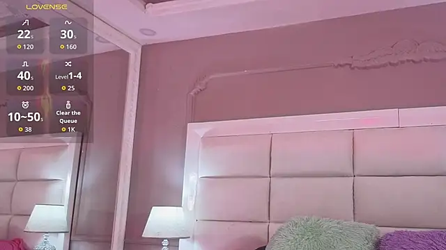 Charlie Storm  online show from February 2026 12:12:01 PM