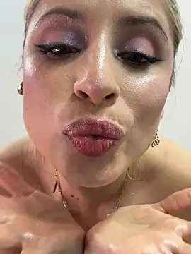 Snapshot of Adeline_1 chatting on February 2026 02:53:01 AM Adeline 1 online show from February 2026 02:53:01 AM