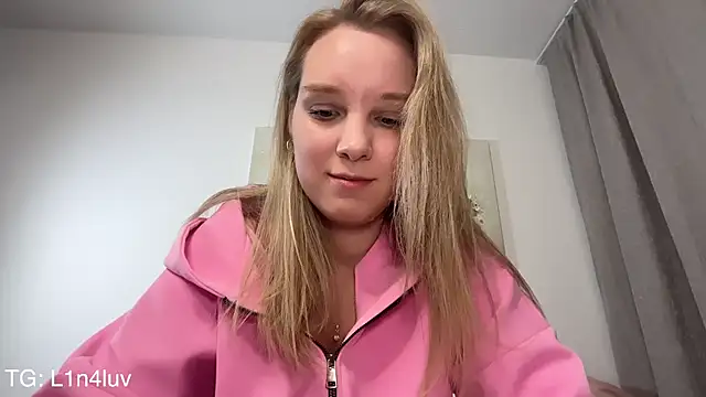 AIicaparkerc online show from April 2026 04:56:01 PM