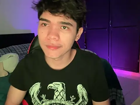 Im Camii online show from April 2026 06:24:02 PM