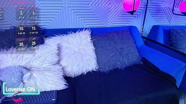 CinnamonHeat online show from October 2025 11:11:01 AM