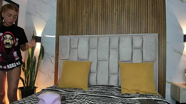 Sassha ferrer online show from January 2026 07:27:01 PM