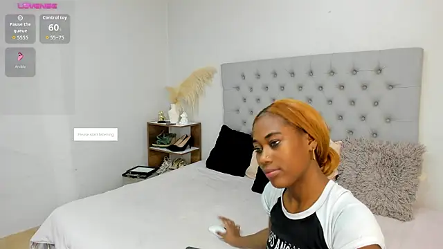 SofiRuiz  online show from January 2026 04:49:02 AM