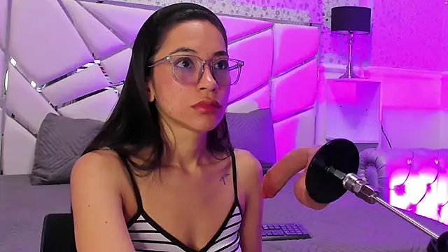 GabbiePrice online show from February 2026 11:31:02 AM