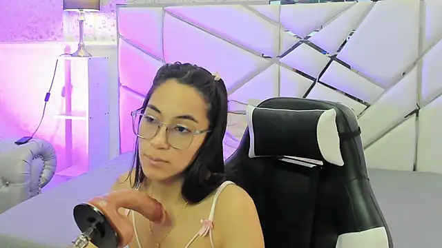 Snapshot of GabbiePrice chatting on June 2026 03:14:01 PM GabbiePrice online show from June 2026 03:14:01 PM