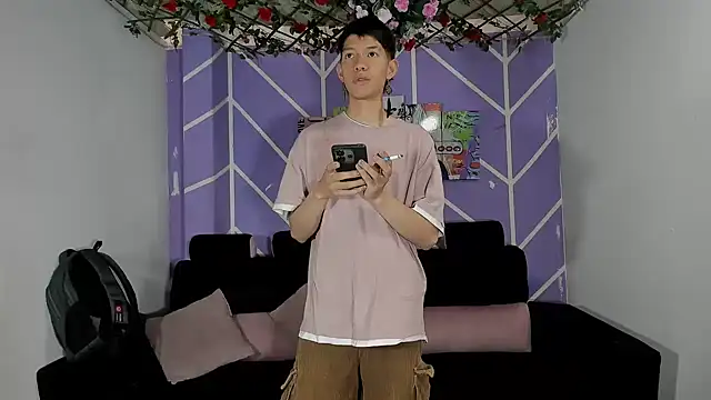 heyy noah11 online show from February 2026 01:33:02 PM