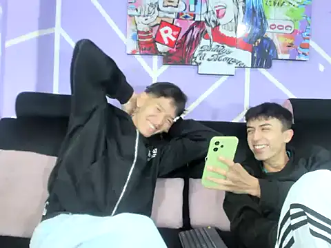 heyy noah11 online show from April 2026 01:38:01 PM