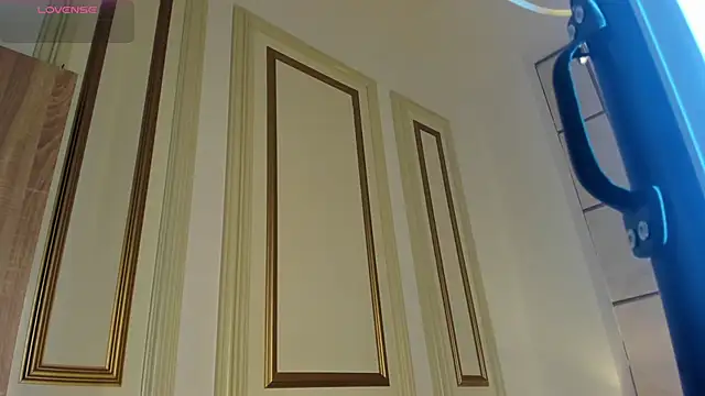 lyrabellini online show from March 2026 11:39:02 AM