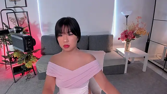 Erika Kim online show from November 2025 06:35:01 AM