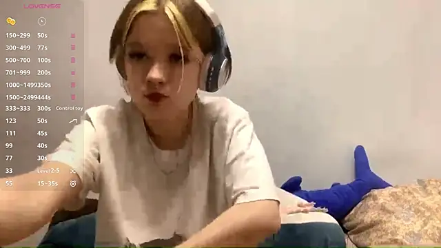 LorRebak online show from October 2025 11:00:02 AM