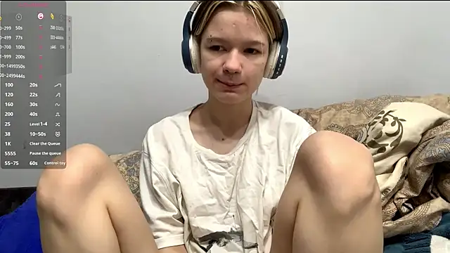 LorRebak online show from November 2025 10:48:01 AM