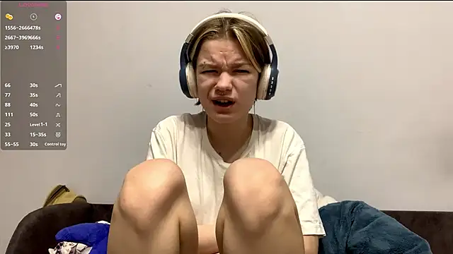 LorRebak online show from December 2025 09:40:01 AM