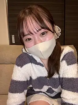 Snapshot of yura_ra_ra chatting on February 2026 11:39:02 PM yura ra ra online show from February 2026 11:39:02 PM