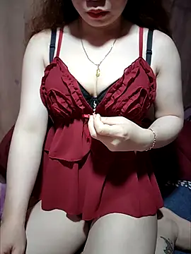 LeanaLy online show from November 2025 12:55:01 PM