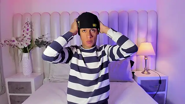 GaelCarter online show from November 2025 04:01:02 AM