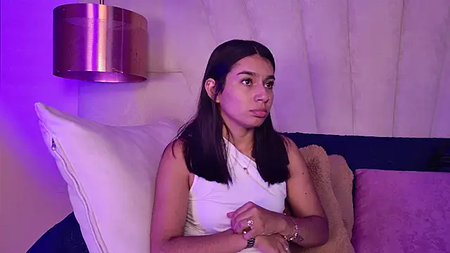 AlyssaRay online show from November 2025 04:51:01 PM