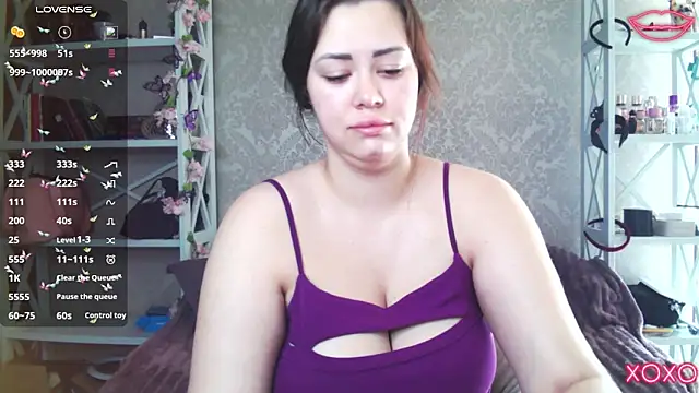 kiksee  online show from May 2026 10:31:01 AM