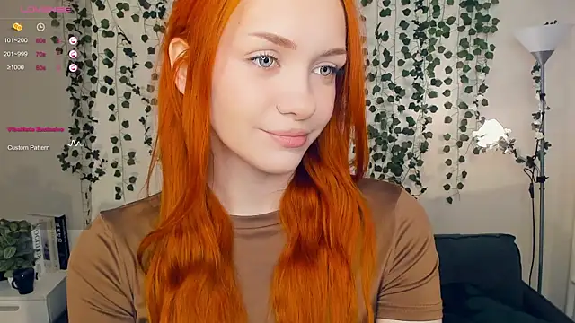 Snapshot of Foxy_blush chatting on October 2025 09:03:01 PM Foxy blush online show from October 2025 09:03:01 PM